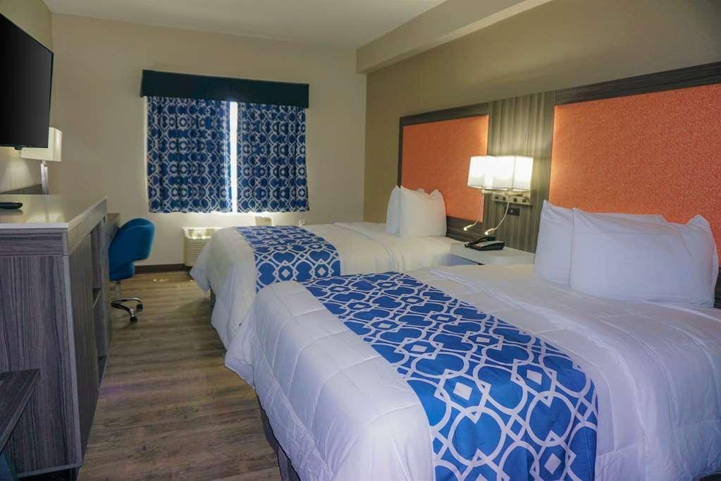 The Waves Hotel, Ascend Hotel Collection Wildwood Room photo