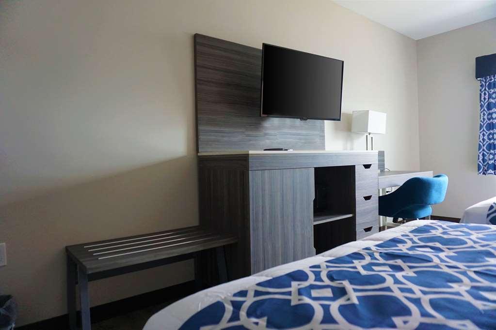 The Waves Hotel, Ascend Hotel Collection Wildwood Room photo