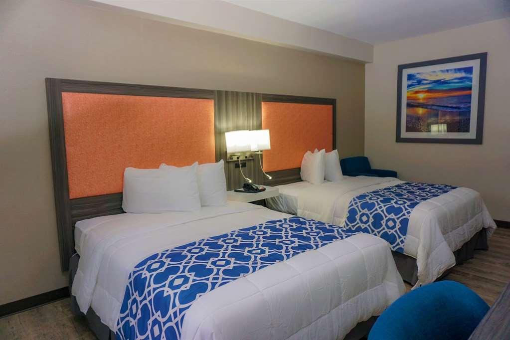 The Waves Hotel, Ascend Hotel Collection Wildwood Room photo